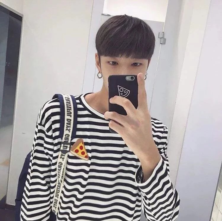 党启昭云