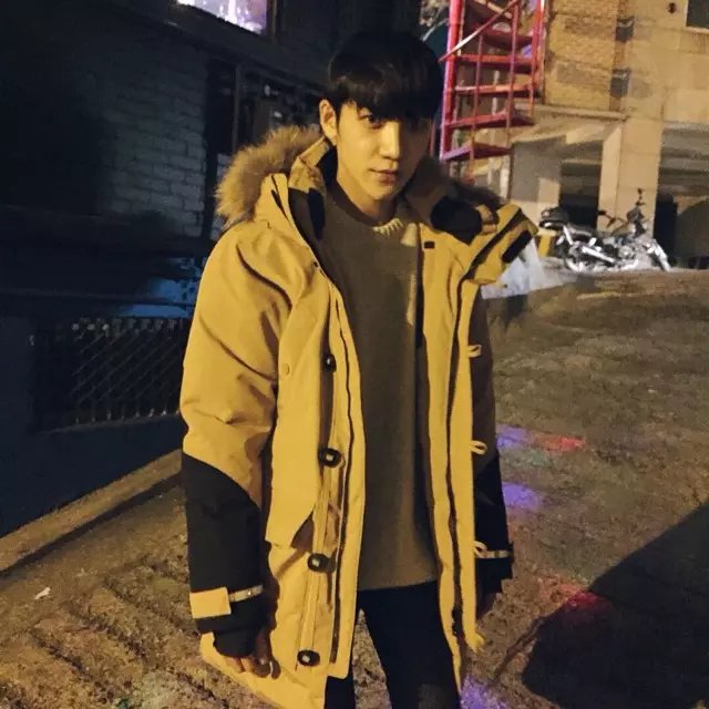 鲁亮文楠