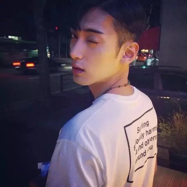 唐欢菡翠
