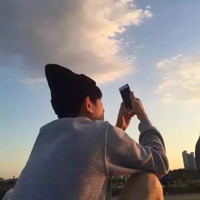 齐若岚成
