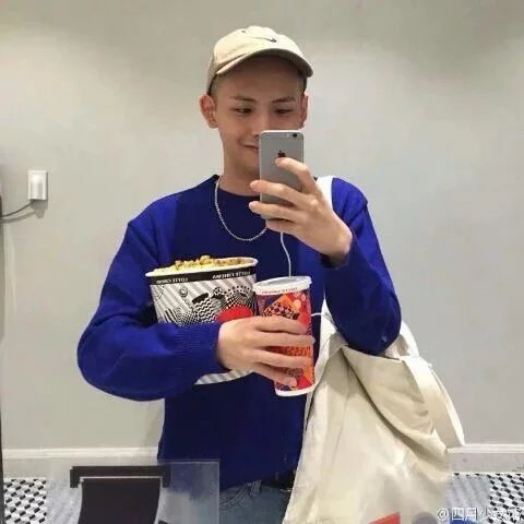 褚轮韵宇