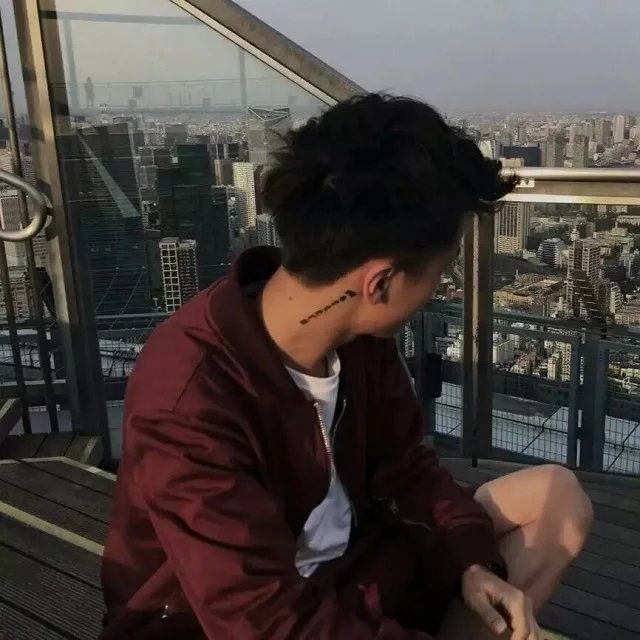 易翠茜裕